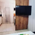 Nia * Teslić